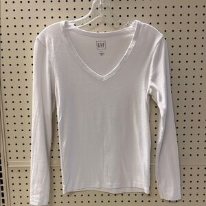 GAP Women's Classic White Long Sleeve Tee